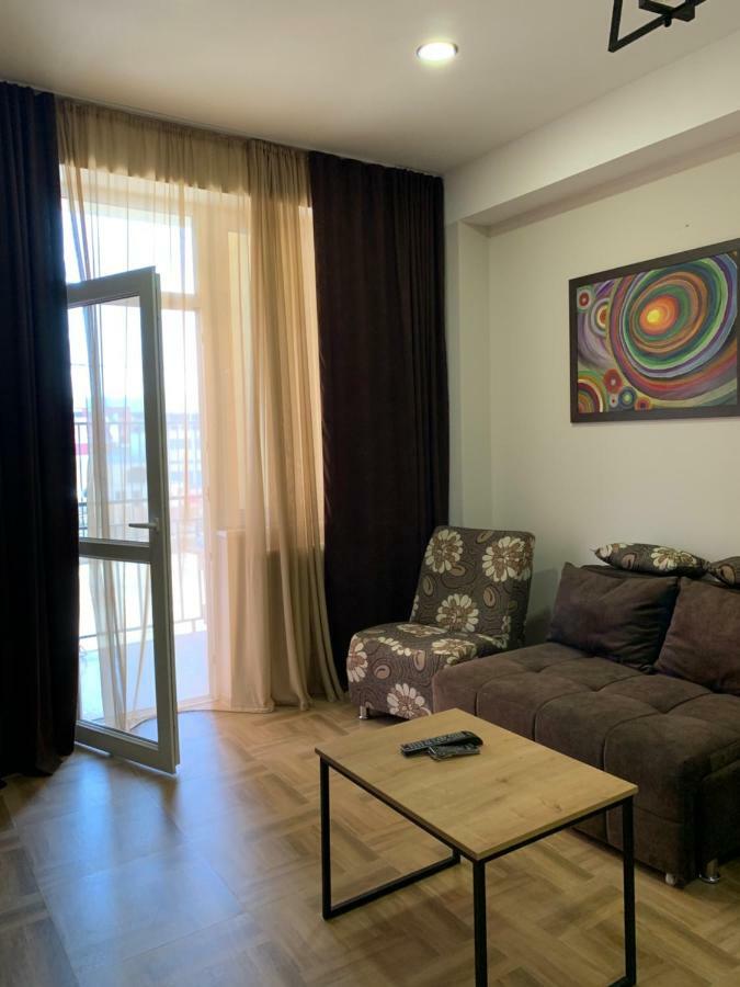 Tomaso Apartament *